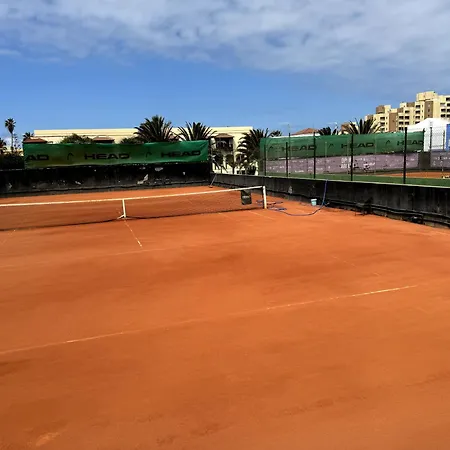 Mar Y Montana Nyaraló *