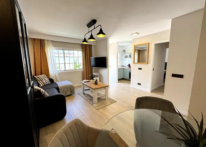 Mar Y Montana Nyaraló